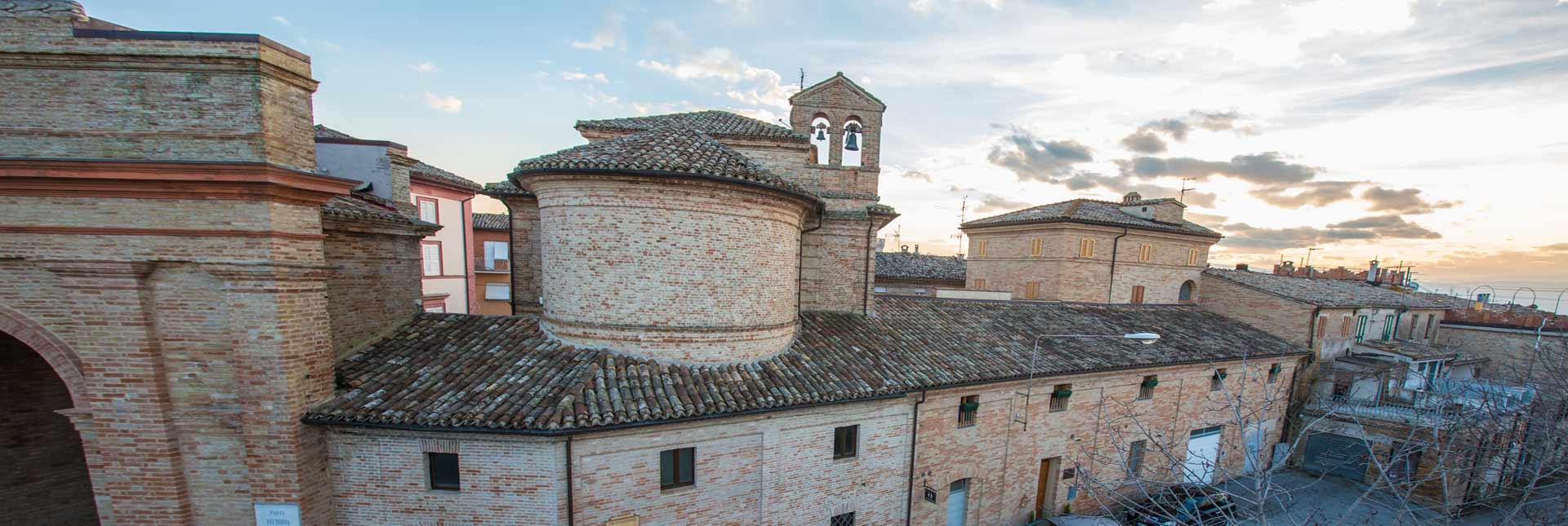 Porta Vittoria Urbisaglia Centro Medico Apollonia